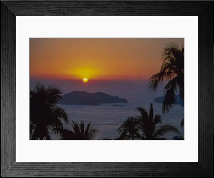Framed Print : Acapulco. Mexico; Pacific Coast; Guerrero; Bahia de Acapulco; sunset