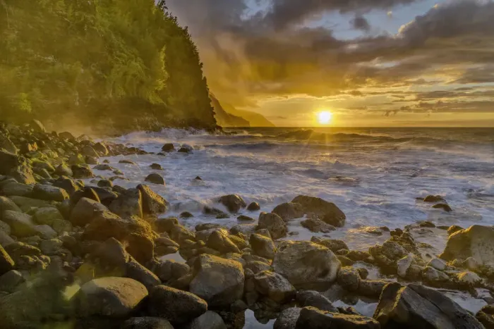 Framed Print : Hawaii. South Pacific, USA, Hawaii, Hawaiian, Island, Kauia, Na Pali Coast, sunset