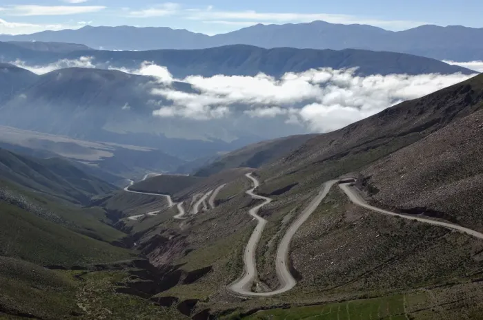 Framed Print : Andes. Mountain road at Cuesta de Lipan, near Pumamarca