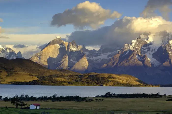 Framed Print : Torrres. South America; Chile; Patagonia; Torres del Paine, Laguna Verde Framed Print : Torrres. South America; Chile; Patagonia; Torres del Paine, Laguna Verde