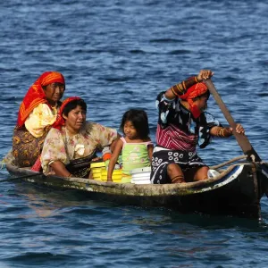 Cuna Indians